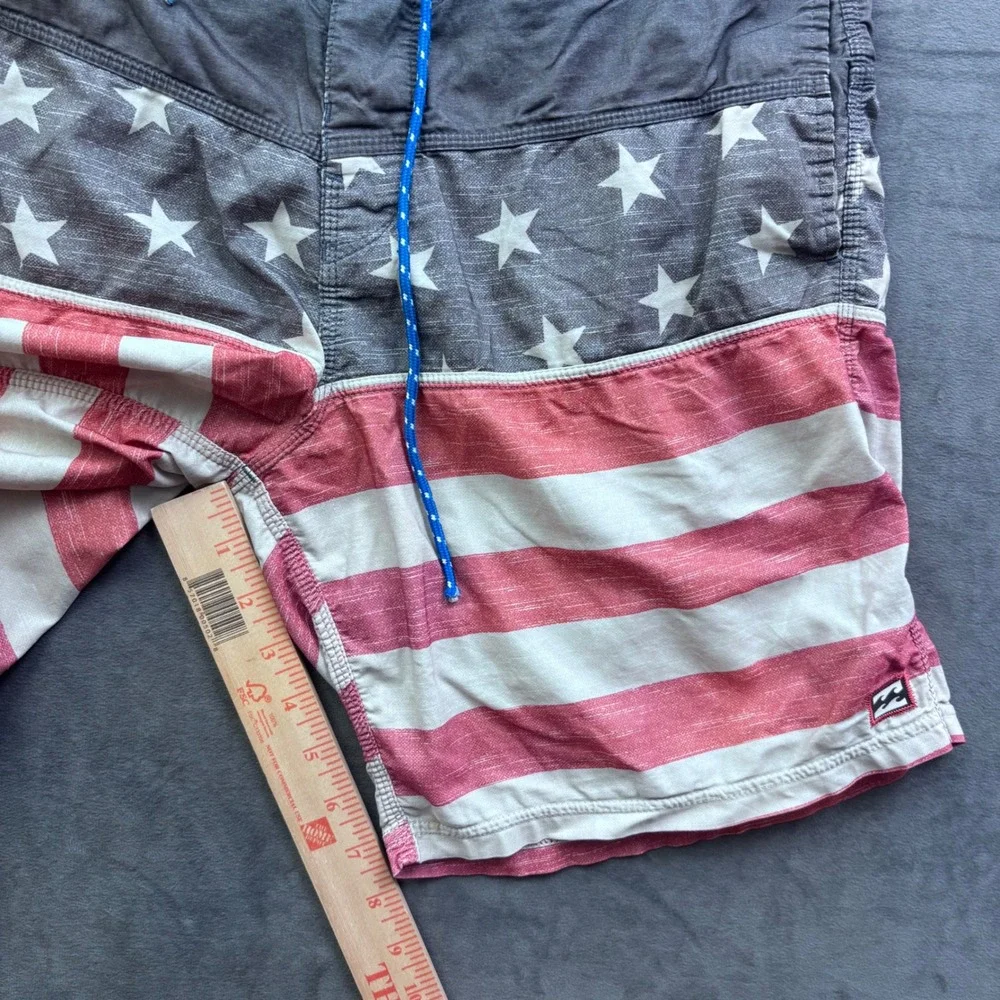 Billabong Mens American Flag Board Shorts Stars Stripes Red White Blue Size 32